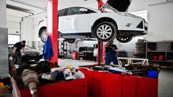 Top 7 Ways To Save Money On Car Servicing
