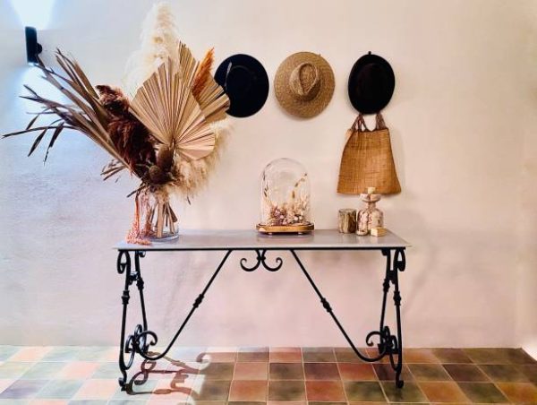 Decorating Details for Country Chic Homes, You Can’t Ignore